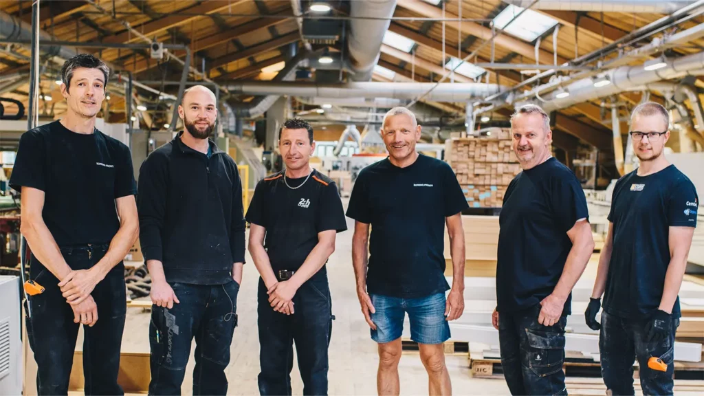 BF12 holdet på fabrik